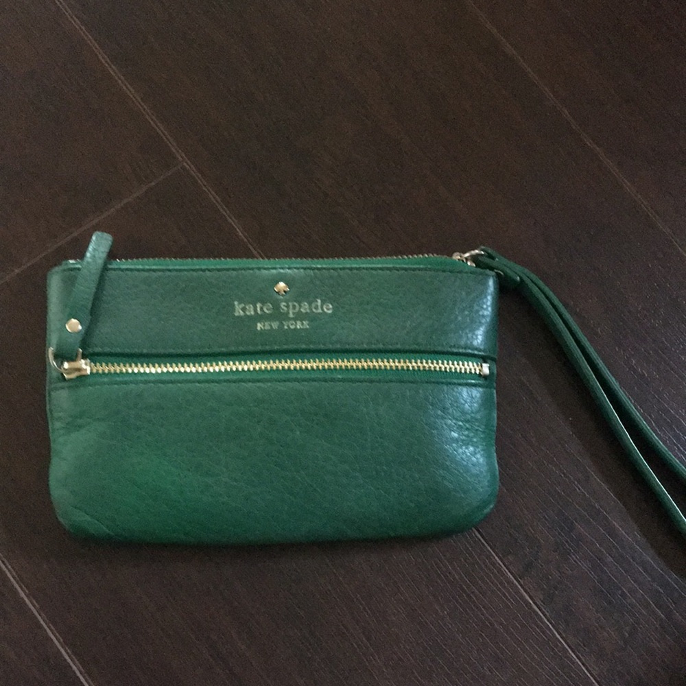 Kate ♠️Spade wristlet gorgeous green